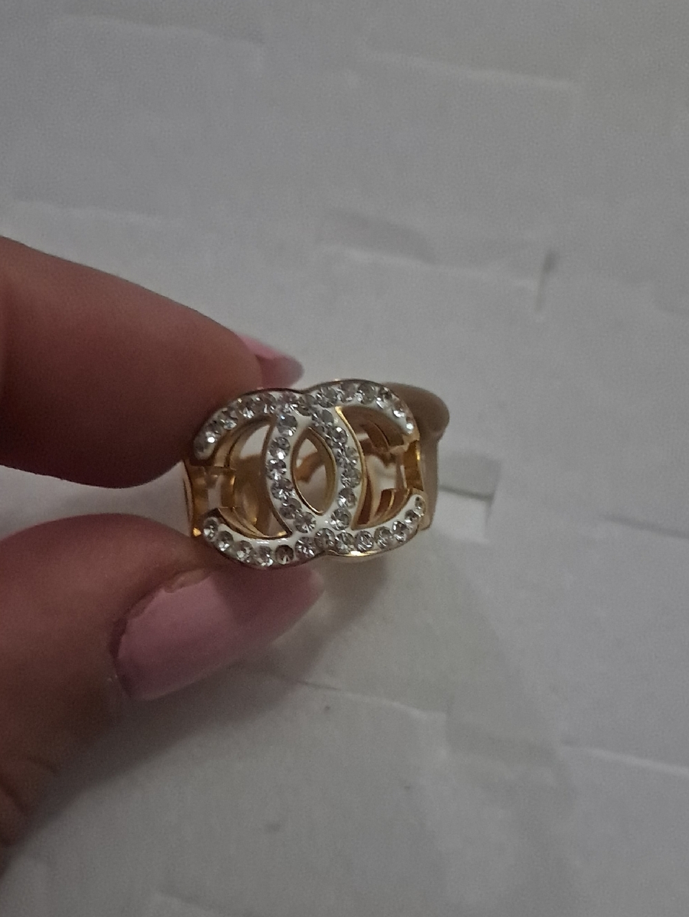Gold-Tone Crystal Interlocking Circle Women's Ring Size 7